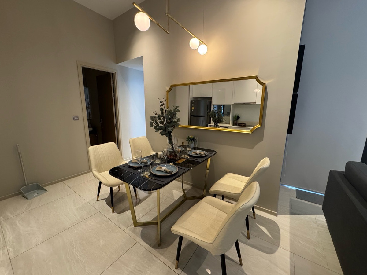 For RentCondoSilom, Saladaeng, Bangrak : For Rent Ashton Silom 2 Bedroom price 70,000 baht contact 0869017364