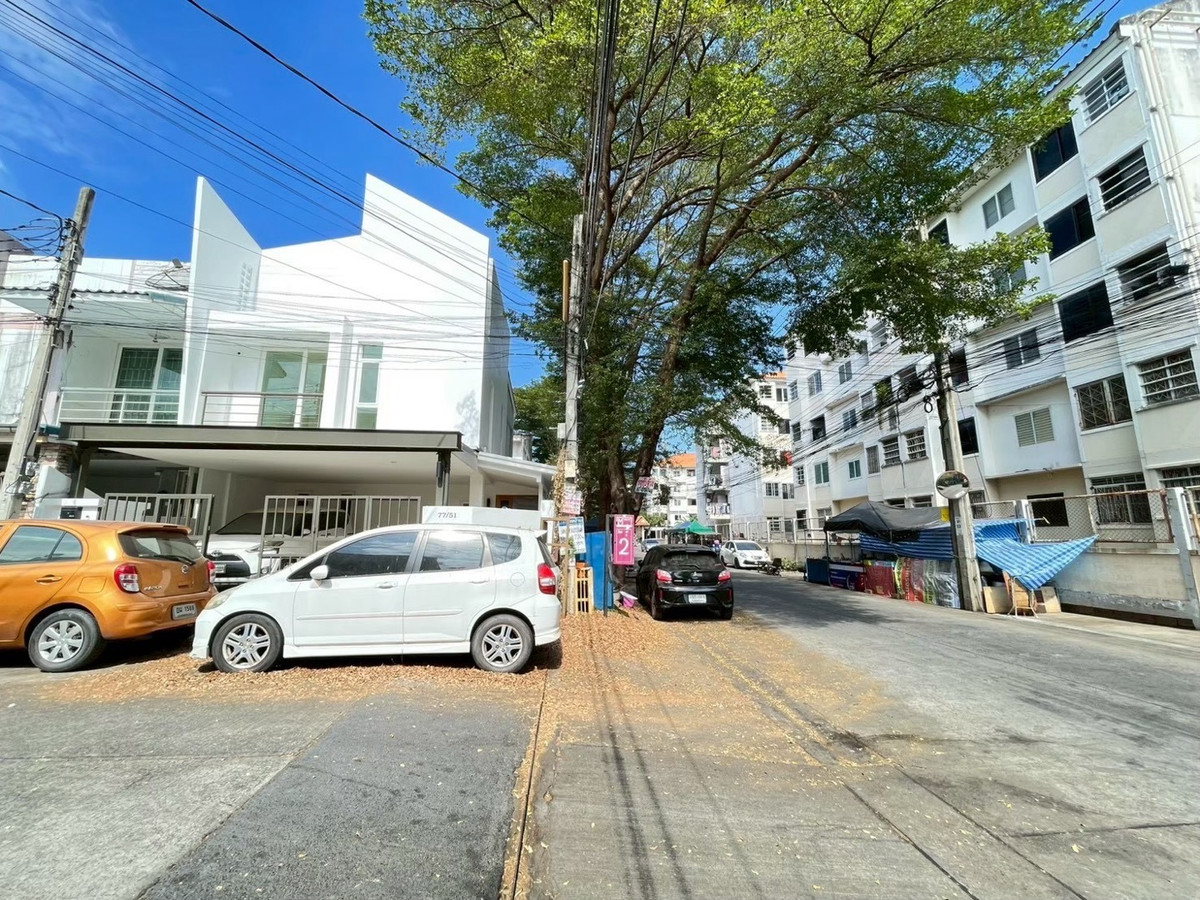 ให้เช่าทาวน์โฮมวิภาวดี ดอนเมือง หลักสี่ : Ⓜ️ให้เช่าทาวโฮมส์ 2 ชั้น มบ.เมอร์ริทแกรนด์ 2   ถ.เทิดราชัน 1  ใกล้ดอนเมือง