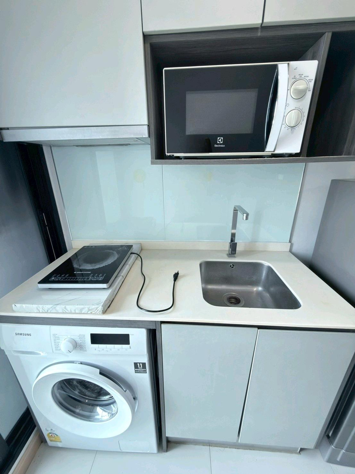 For RentCondoVipawadee, Don Mueang, Lak Si : 📣 Condo for rent Knightsbridge Sky City Saphan Mai 🏢 next to BTS Sai Yut 0 M. Corner room next to fire escape stairs, special plan with complete furniture and electrical appliances, only 11,000/month ‼️