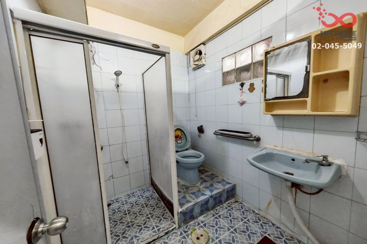 ขายทาวน์โฮมรัชดา ห้วยขวาง : ขายทาวน์เฮาส์ 2 ชั้น 20 ตร.ว. ซอยพุ่มอุไร 3 ถนนสุทธิสาร - ลาดพร้าว 64 ใกล้ MRT สุทธิสาร