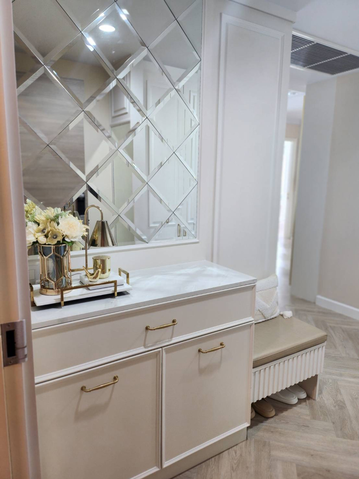 For SaleCondoRama3 (Riverside),Satupadit : Condo for sale Supalai Riva Grande Rama 3, high floor, beautiful view, 2 bedrooms, 75 sq m., ready to move in, 28th floor, fully furnished, good location.