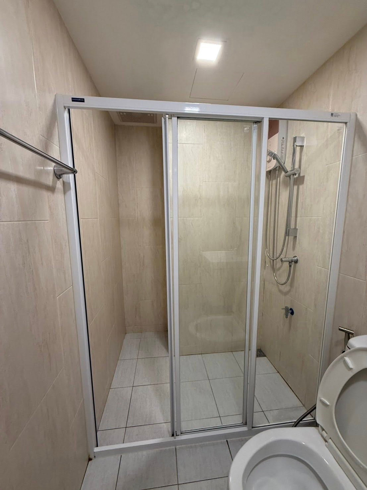 For RentCondoChokchai 4, Ladprao 71, Ladprao 48, : 🔥 Very beautiful room, ready to move in, Lat Phrao location ‼️ For rent, Atmoz Lat Phrao 71, beautiful condo, good atmosphere, fully decorated room, furniture + complete electrical appliances. Ready to move in immediately.