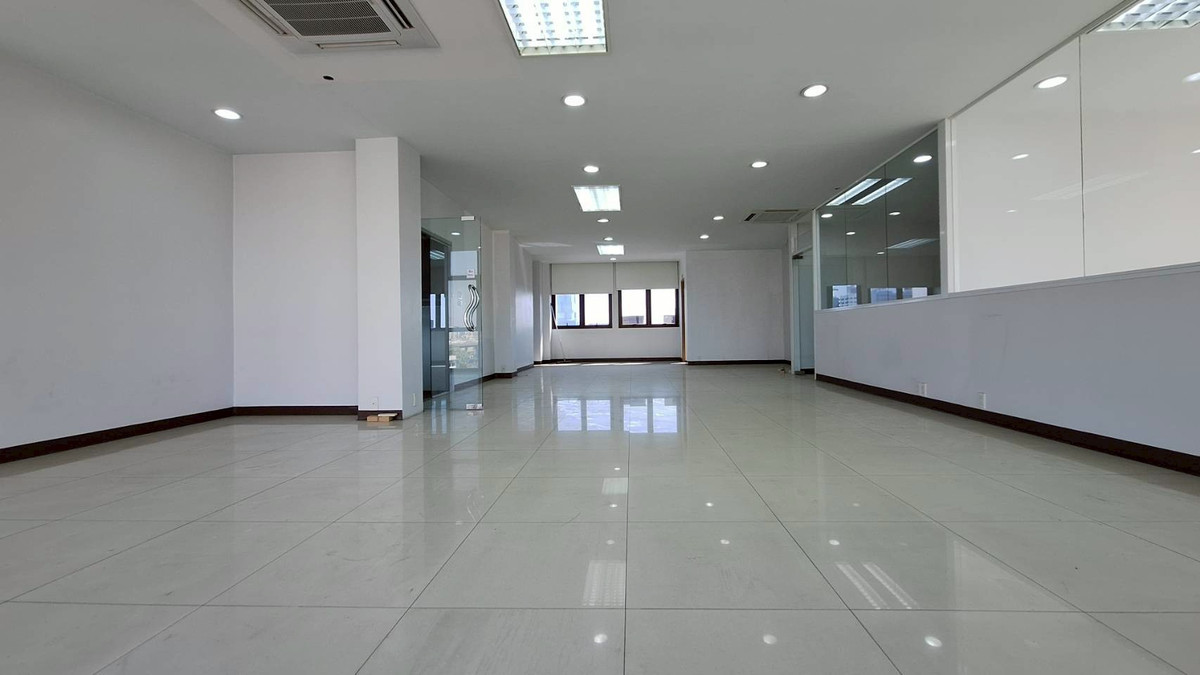 OfficeBangna, Bearing, Lasalle : Prime 7-Story Office Building for Sale/Rent – Strategic Front-Unit Location in Bangna-Trad 34