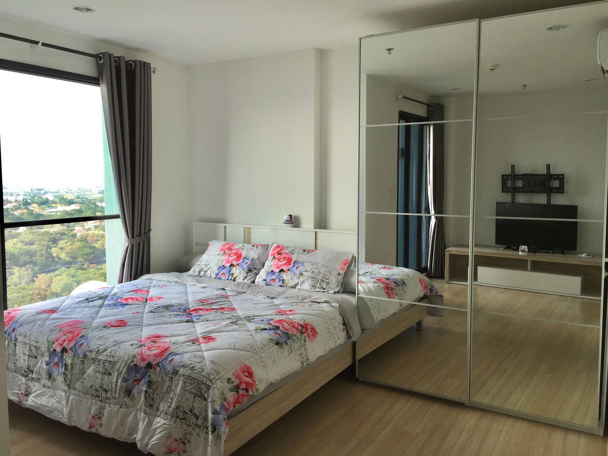 For SaleCondoRama9, Petchburi, RCA : Urgent sale: Condo The Base Rama9