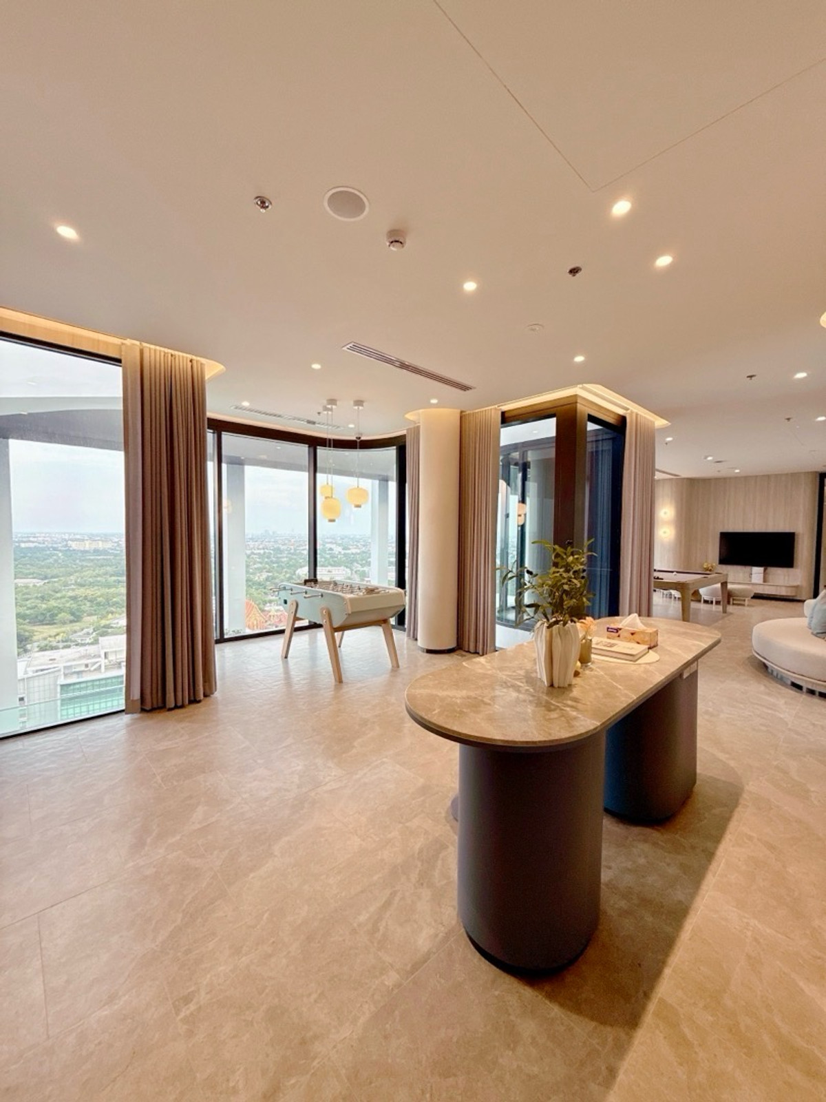 For SaleCondoKasetsart, Ratchayothin : 𝐂𝐎𝐁𝐄 Kaset Sripatum 𝐅𝐑𝐄𝐄 down payment 𝐎 baht, installments 𝟗,𝟓𝟎𝟎/month, new room from the project, best price.