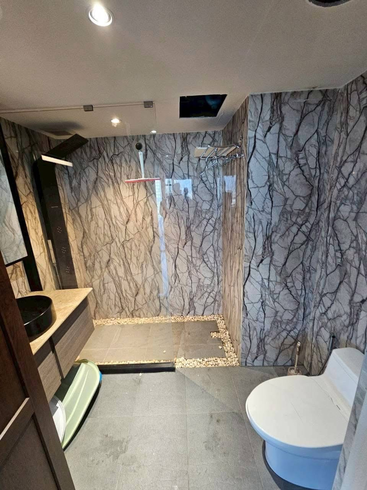 ขายคอนโดนานา : 🏠✨ Sukhumvit Suite | ขายคอนโด 1 ห้องนอน (HBH-HL-131)