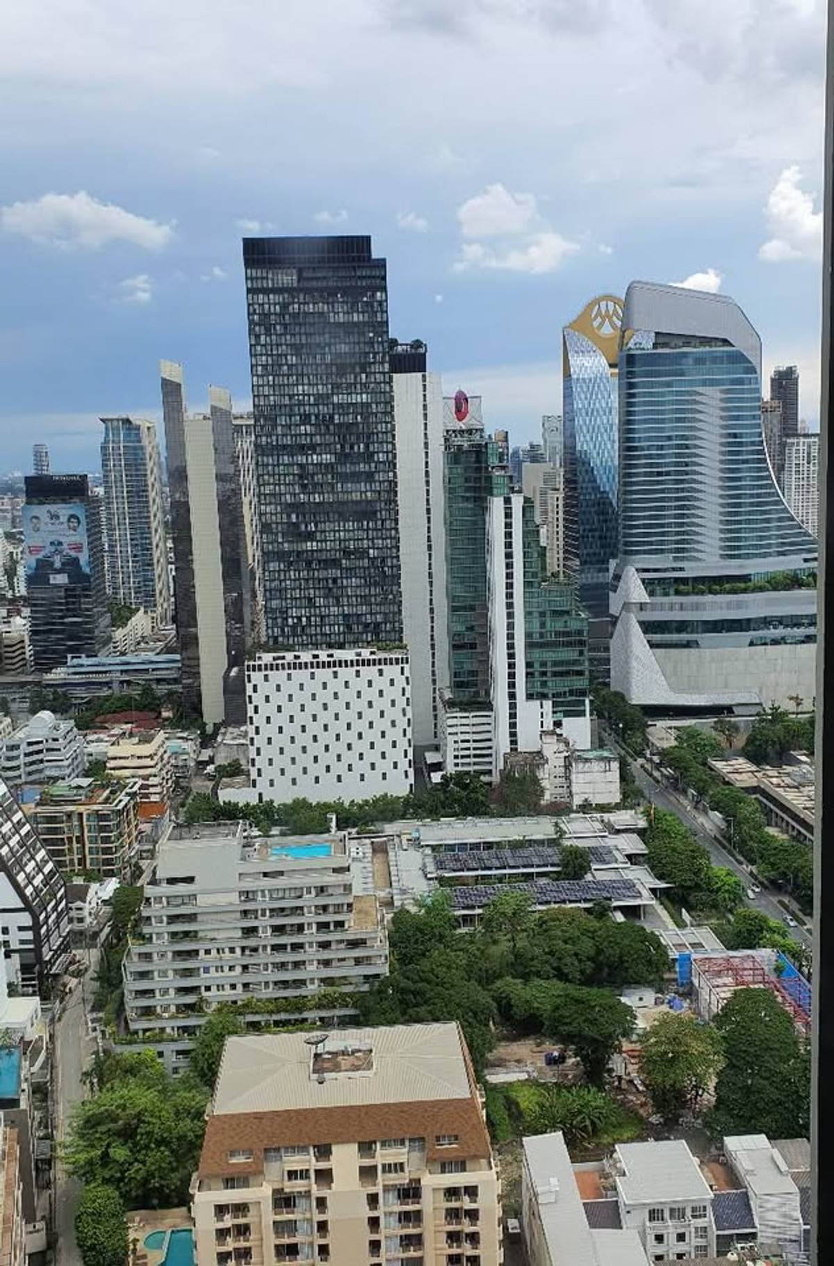 ให้เช่าคอนโดวิทยุ ชิดลม หลังสวน : ✨ High Floor & Iconic View! ให้เช่า Life One Wireless ชั้น 38 วิว Central Embassy (Unblocked) ✨