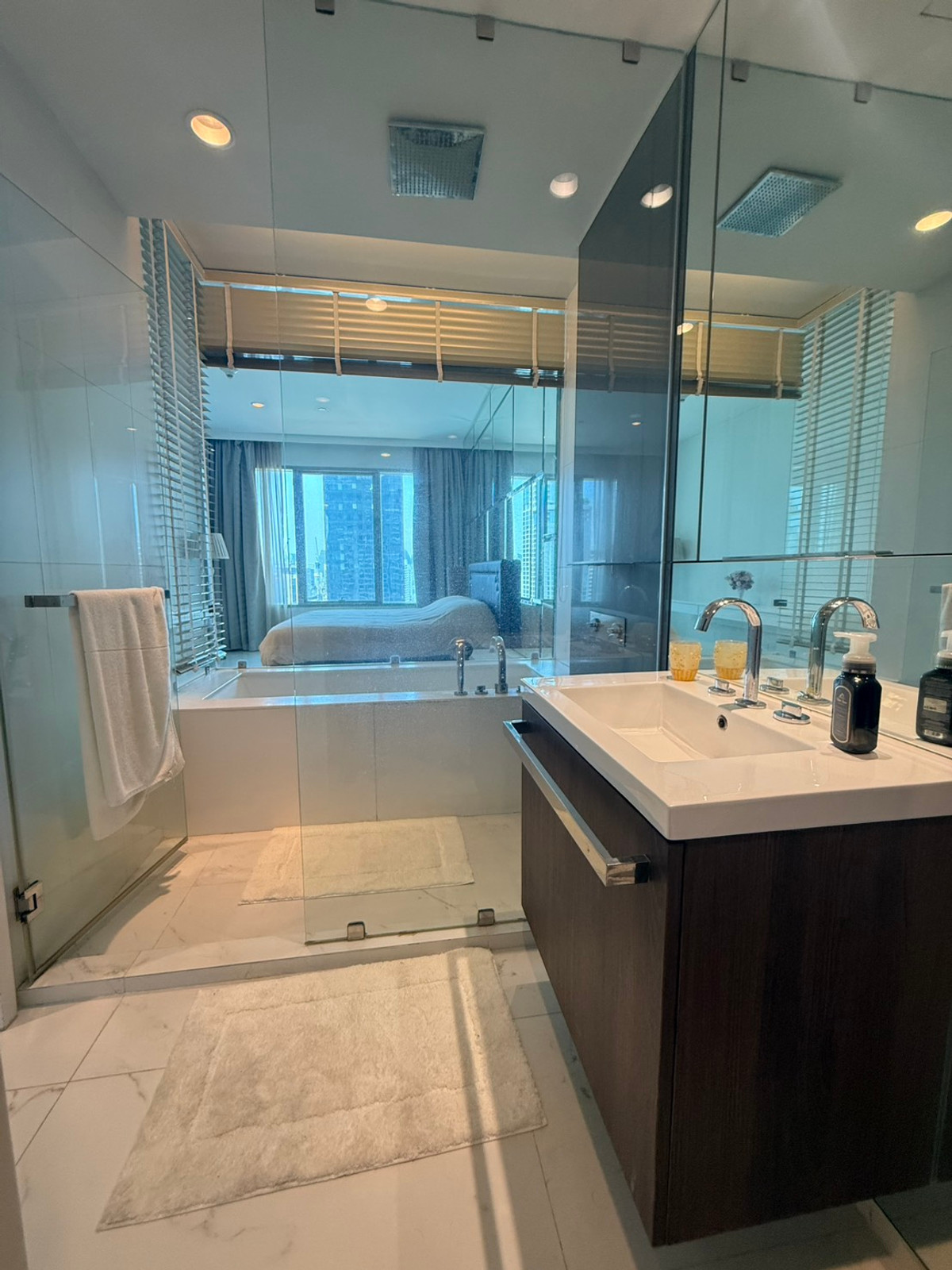 CondoWitthayu, Chidlom, Langsuan, Ploenchit : For rent and sale 1 bedroom 1 bathroom 184 Rajadamri | 185 Rajadamri