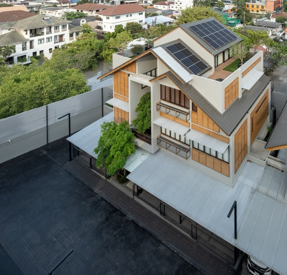 ให้เช่าบ้านสะพานควาย จตุจักร : ให้เช่าบ้านเดี่ยวบ้านบ้านวิภาวดี20 pool villa สุด luxury🌟🌈🌲 豪华泳池别墅出租，位于Vibhavadi 20区。