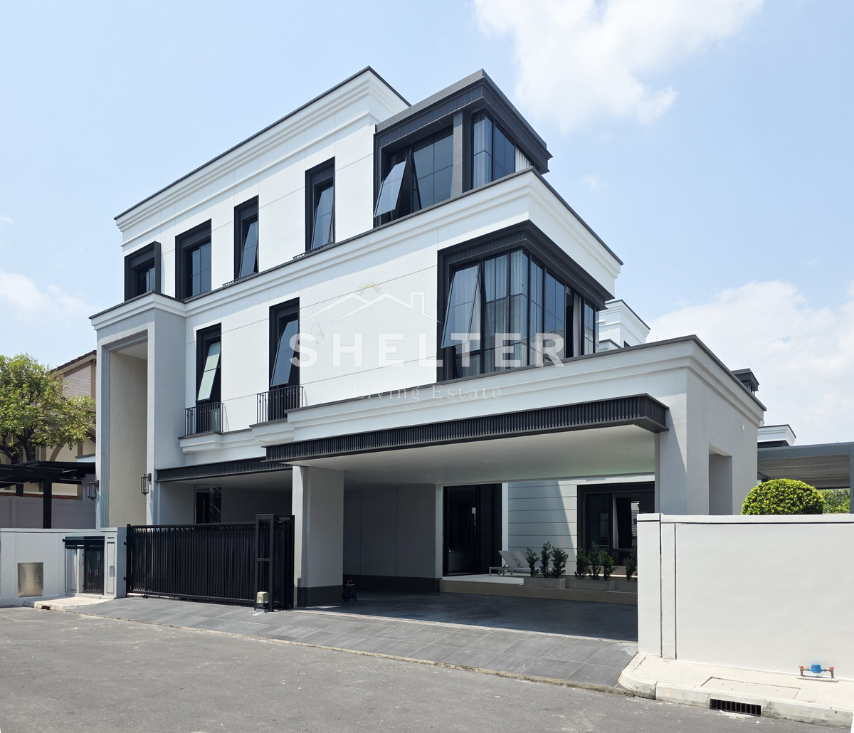 For RentHousePattanakan, Srinakarin : Single house ready for rent, Super Luxury, near Brighton International School | Wellington