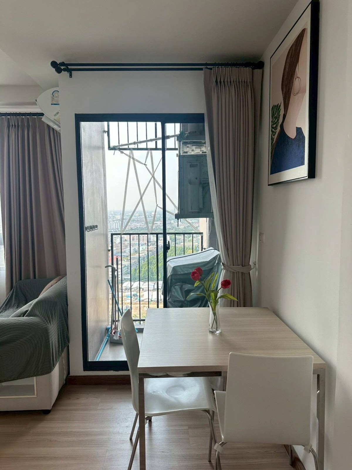 For RentCondoBang kae, Phetkasem : For rent, J Condo Sathorn-Kanlapapruek, corner room, has washing machine, ready to move in.