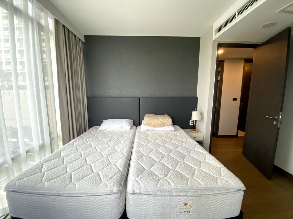 ให้เช่าคอนโดคลองเตย กล้วยน้ำไท : FOR RENT ✨𝐒𝐢𝐚𝐦𝐞𝐬𝐞 𝐄𝐱𝐜𝐥𝐮𝐬𝐢𝐯𝐞 𝐐𝐮𝐞𝐞𝐧𝐬✨ Fully Furniture and Ready to move in //Ask more info LineID:@thirdproperty