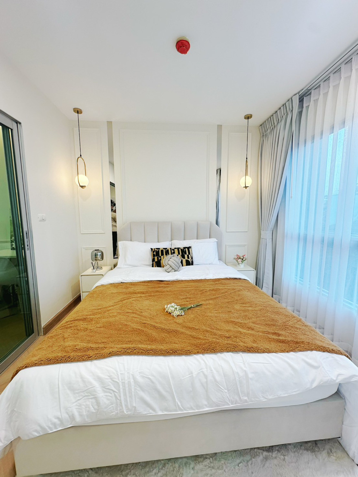 ขายคอนโดคลองเตย กล้วยน้ำไท : ขาย 2.39ลบ คอนโดรีโนเวทสวย 28ตร.ม. ใกล้BTSเอกมัยกับพระโขนง 3นาทีถึง พร้อมอยู่ นัดชมเลย 084-976-1441