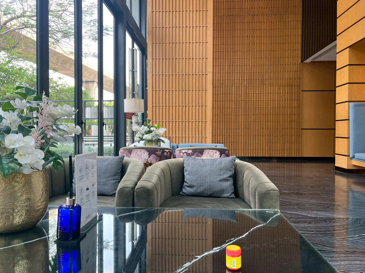 For RentCondoRama9, Petchburi, RCA : The Base Garden Rama9
Rent only 14,000, ready to reserve, negotiable, 1 bedroom, appointment to view 065-451-9256 Ning