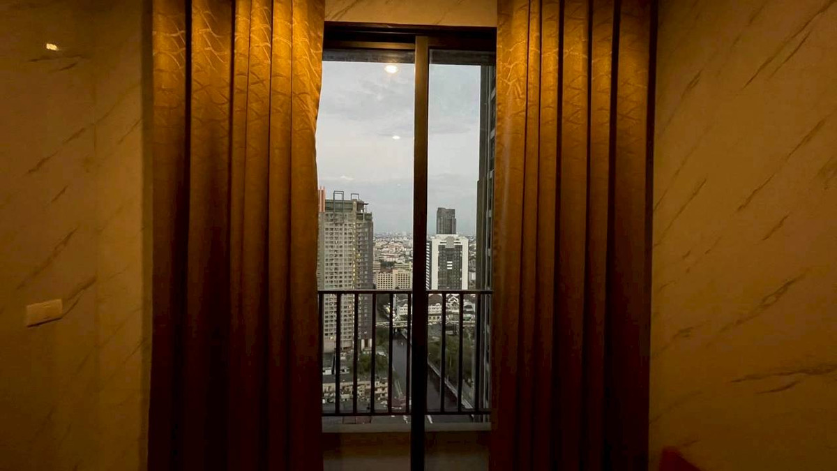 ให้เช่าคอนโดรัชดา ห้วยขวาง : ✅ ATMR120 ✅ Line : @p2nproperty