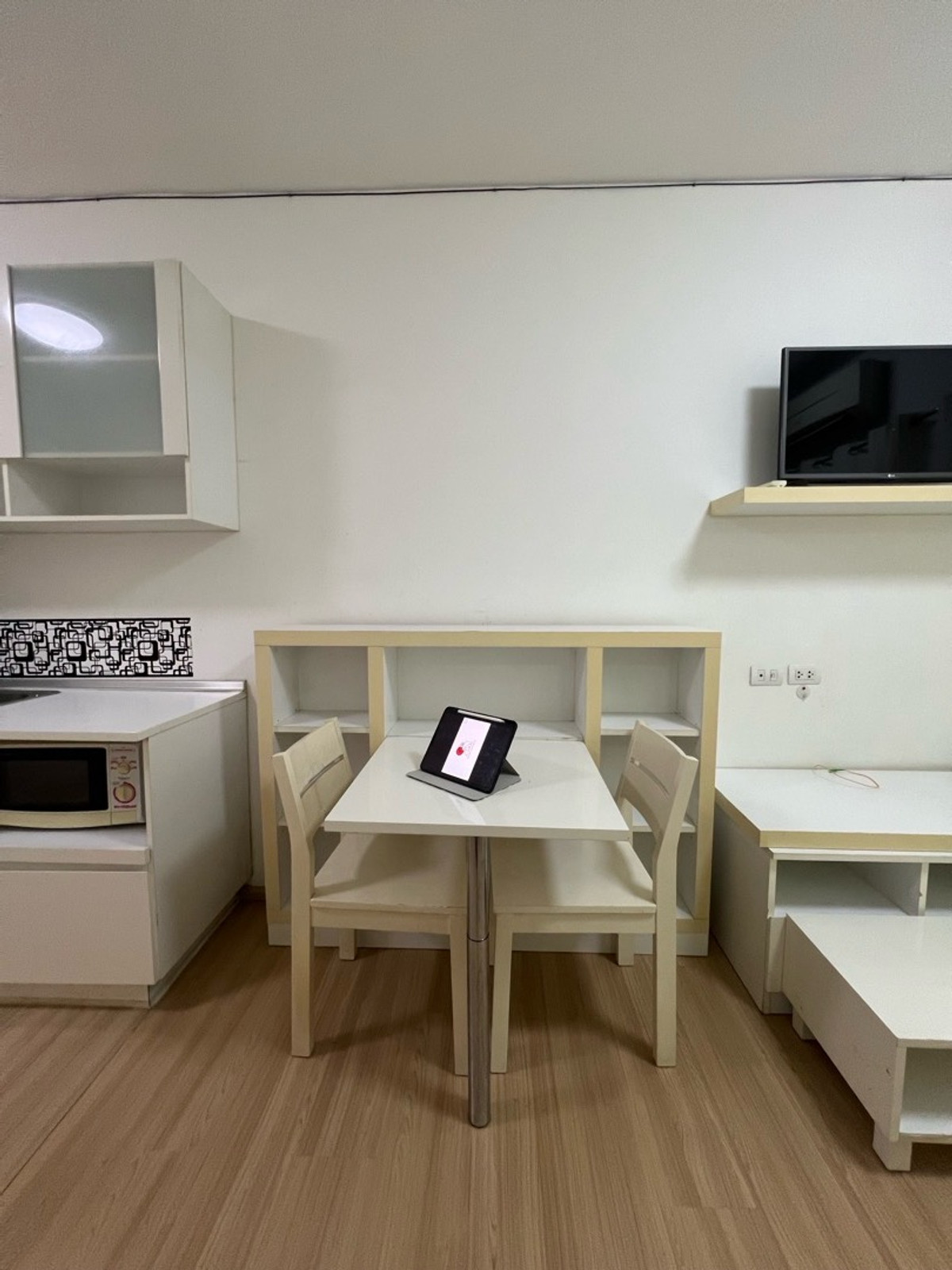 ให้เช่าคอนโดพระราม 9 เพชรบุรีตัดใหม่ RCA : ให้เช่า A Space Asoke-Ratchada อโศกรัชดา  
📍 ใกล้ MRT พระราม 9 700 เมตร