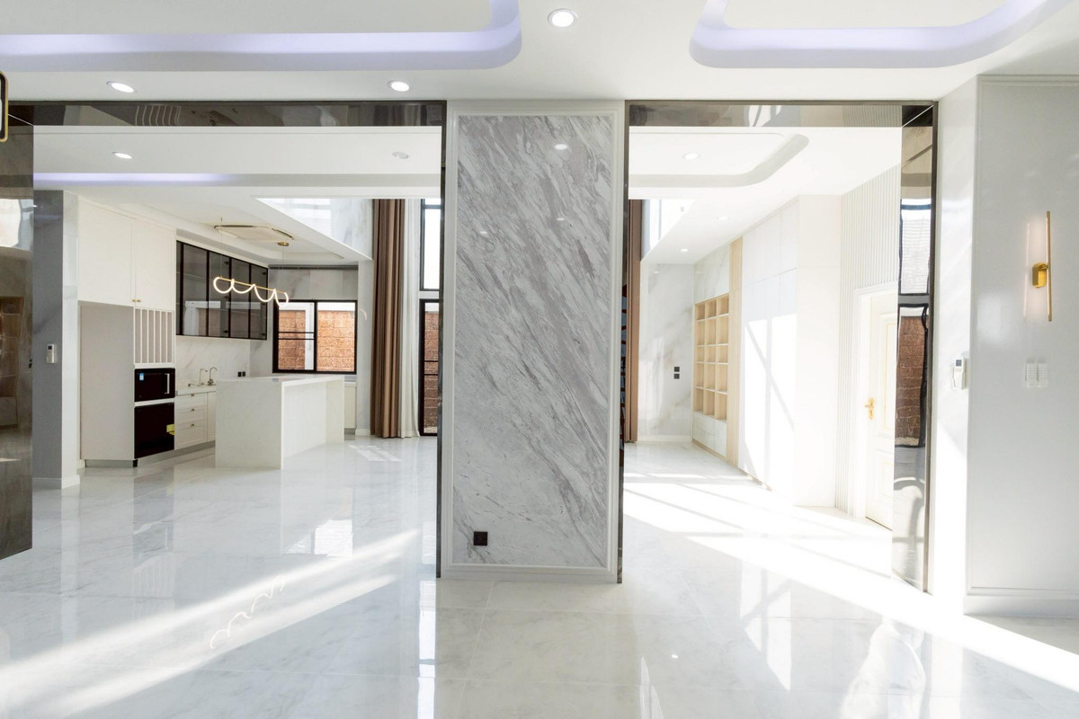 ขายบ้านสมุทรปราการ สำโรง : แกรนด์ บางกอก บูเลอวาร์ด ศรีนครินทร์ / 5 ห้องนอน (ขาย), Grand Bangkok Boulevard Srinakarin / 5 Bedrooms (FOR SALE) FON283