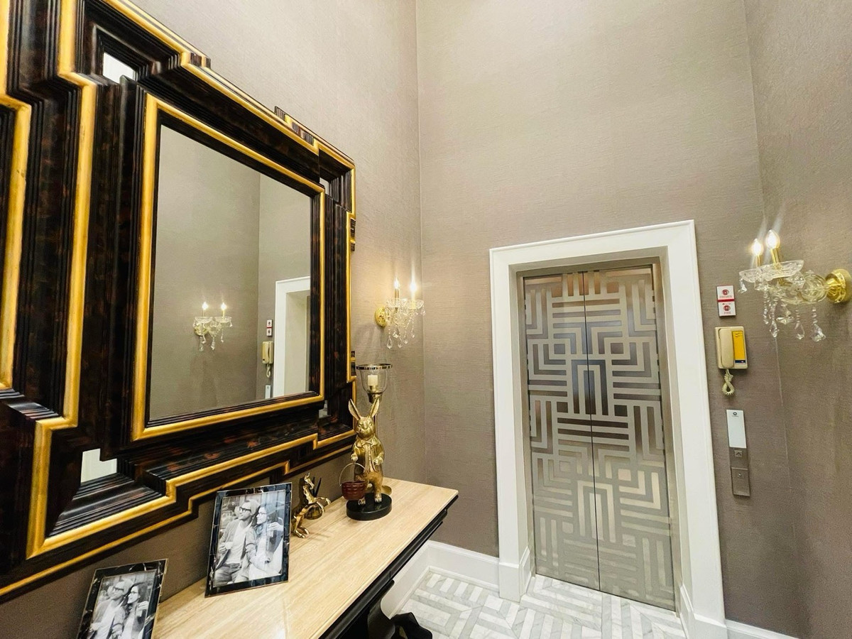 For RentHouseSukhumvit, Asoke, Thonglor : ✨For Sale and Rent luxury house Pool Villa 4+3 living rooms, 6 bathrooms. 864sq.m.Classic European style Sukhumvit 63 (Ekkamai 28)✨