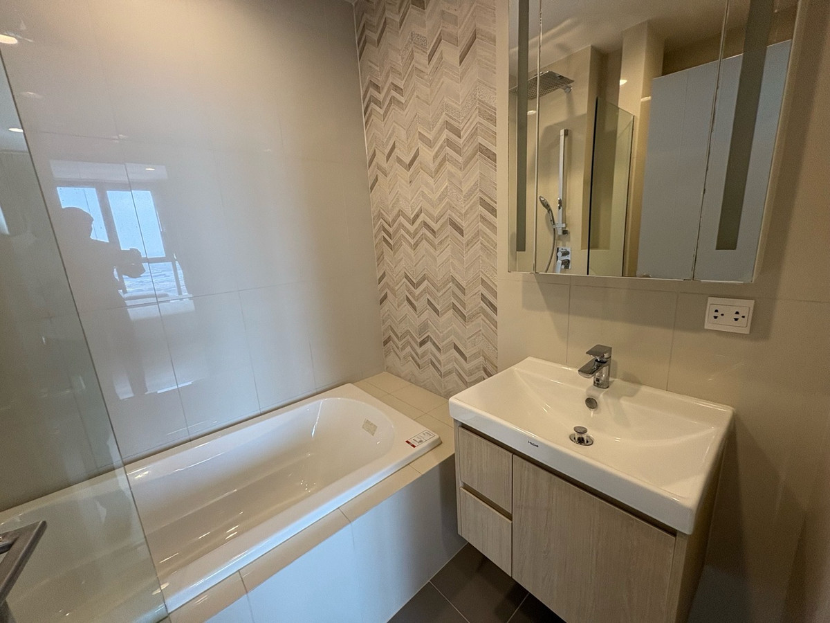 For RentCondoSukhumvit, Asoke, Thonglor : 🔥Rent 1BR🔥Floor38🔥35sqm🔥22,000/month🔥