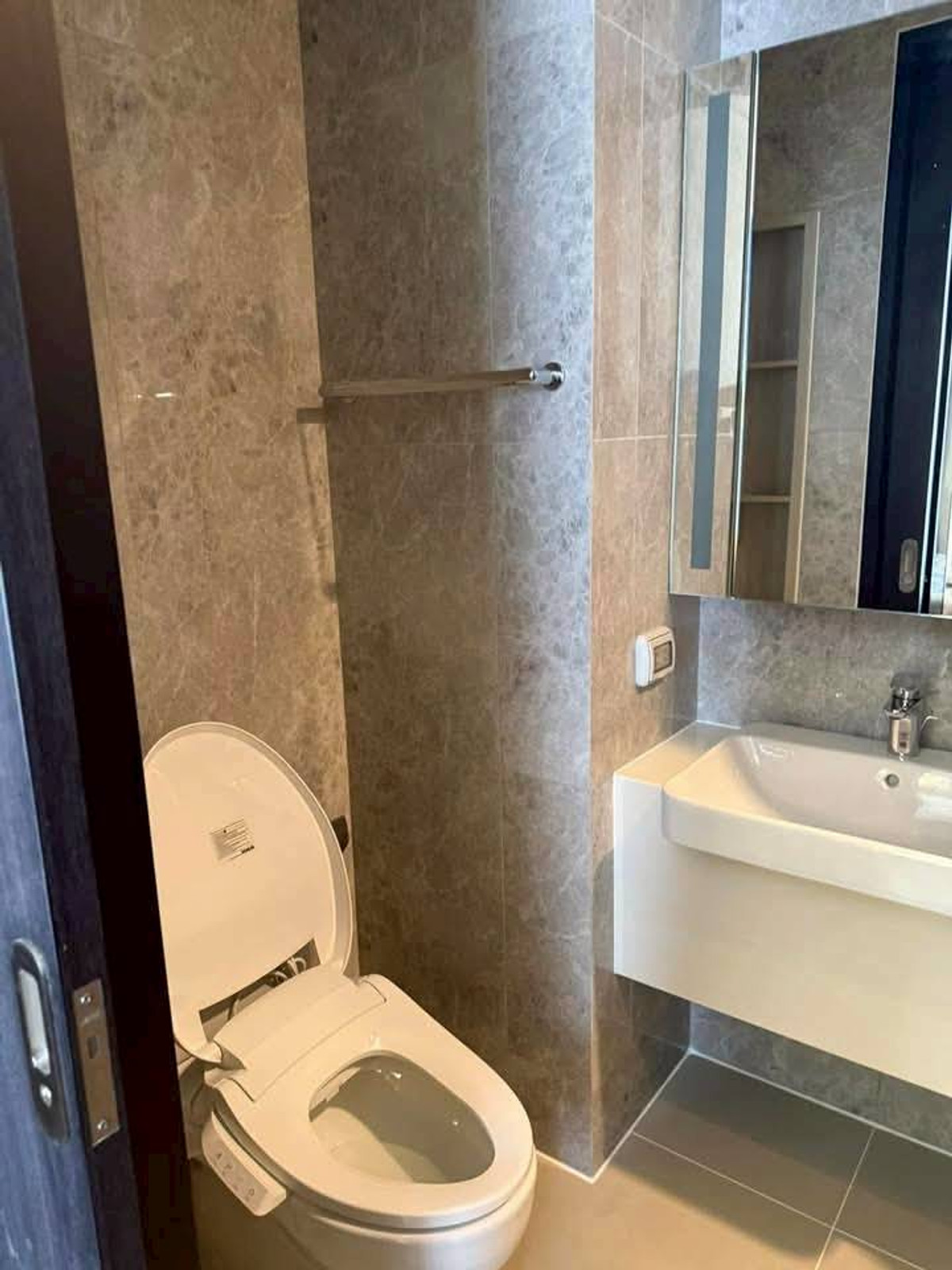 For RentCondoAri,Anusaowaree : ✅ NAAI109 ✅ Line : @p2nproperty