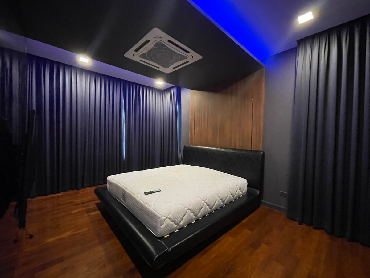 For RentHouseEakachai, Bang Bon : The Pavilla (Private Residences) Bangbon 3 Luxury House for Rent 4 Bedrooms 485 Sq.m. Please call: 062-496-6454