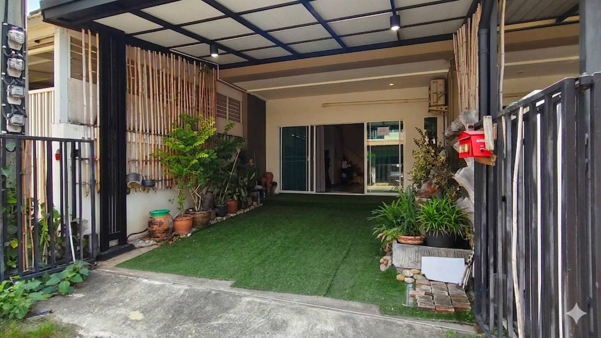 ขายทาวน์โฮมนวมินทร์ รามอินทรา : ขาย ทาวน์เฮ้าส์ 21 ตร.ว. ซอย รามอินทรา 8 เเยก 18 