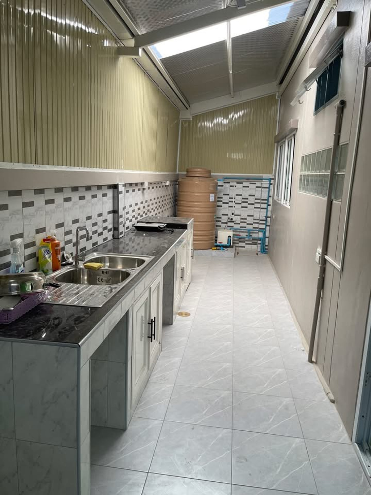 ขายทาวน์โฮมเกษตร นวมินทร์ ลาดปลาเค้า : หมู่บ้านกัญจน์เพชร 3 / 3 ห้องนอน (ขาย), Kanjpetch 3 Village / 3 Bedrooms (FOR SALE) MNT063