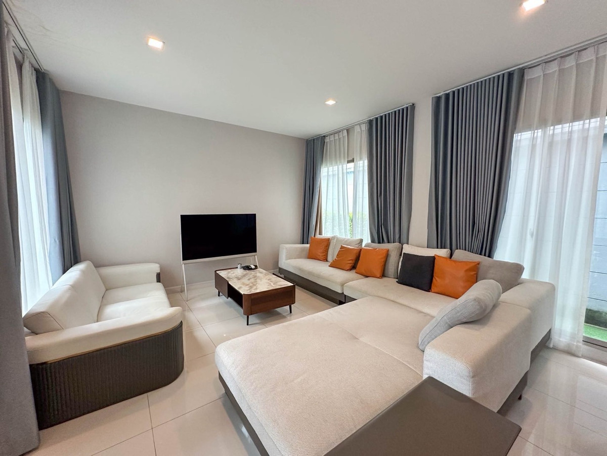 ให้เช่าบ้านเสรีไทย-นิด้า : ให้เช่า 10 ห้องนอน 10ห้องน้ำ Bangkok Boulevard Signature Ladprao-Serithai พร้อมเข้าอยู่ ดูบ้านได้ทุกวัน