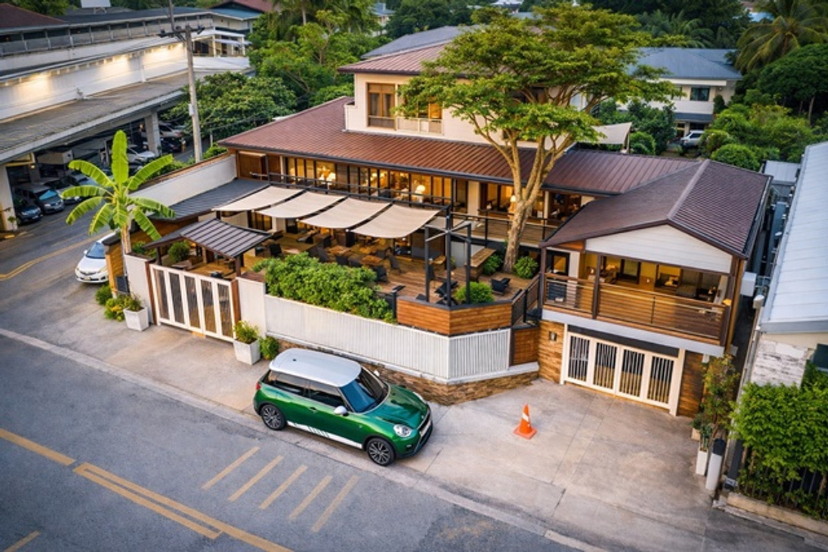 For RentHouseKaset Nawamin,Ladplakao : LadPlakhao Amornphan9 Senanikom1 BTS Senanikom 2.6km. A large fully furnished 1.5story house on a 10