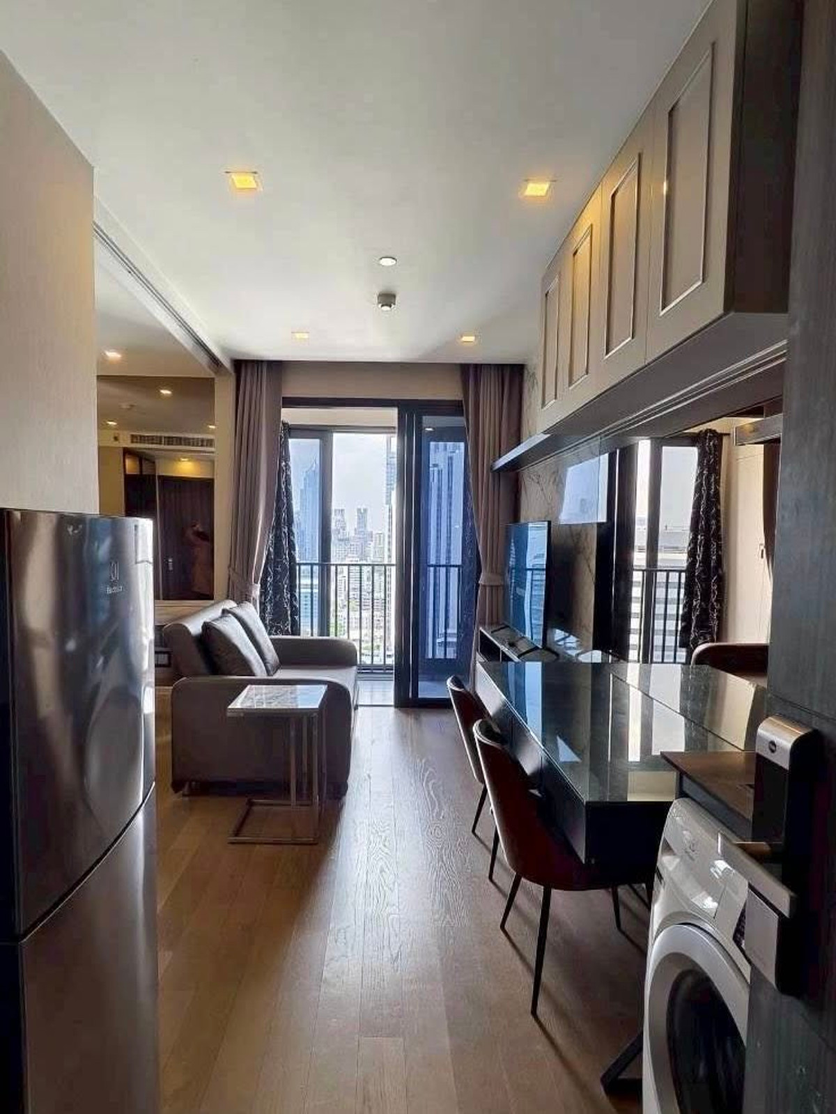 ให้เช่าคอนโดสุขุมวิท อโศก ทองหล่อ : ให้เช่าคอนโด ASHTON ASOKE (35 ตร.ม.) 1 นอน 1 น้ำ พร้อมเข้าอยู่