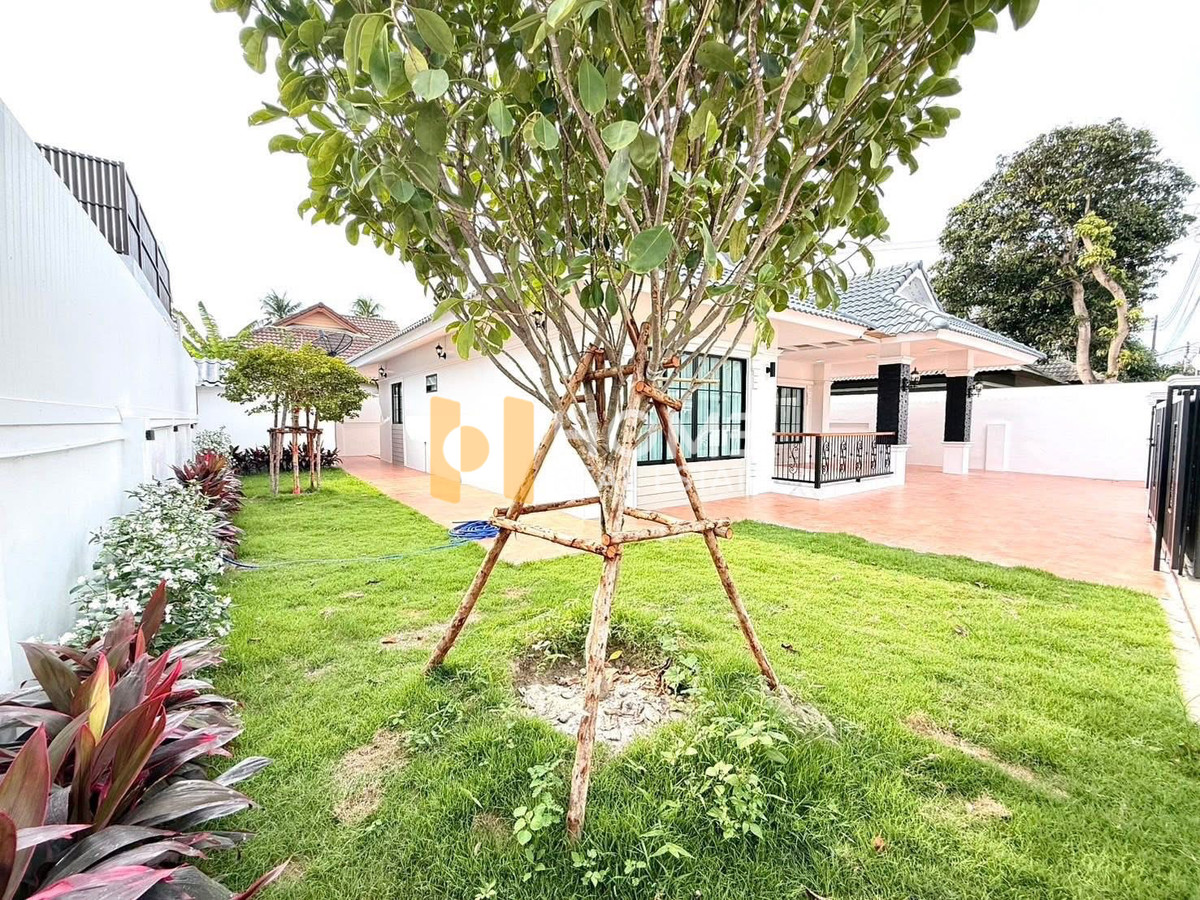 For SaleHousePattaya, Bangsaen, Chonburi : Detached House Makmai Laem Chabang 2 / 4 Bedrooms (FOR SALE) YEAN154