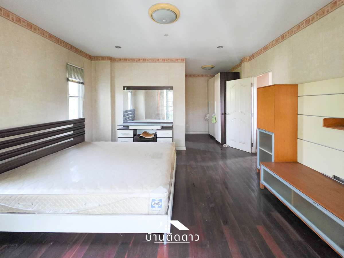 ขายบ้านราษฎร์บูรณะ สุขสวัสดิ์ : ขายตามสภาพแต่ศักยภาพล้น! บ้านเดี่ยวมัณฑนา 4 นอน 3 น้ำ พื้นที่เยอะสะใจ ใกล้สโมสรส่วนกลาง แถมทำเลยังใกล้พระราม3 เพียง 15 นาที