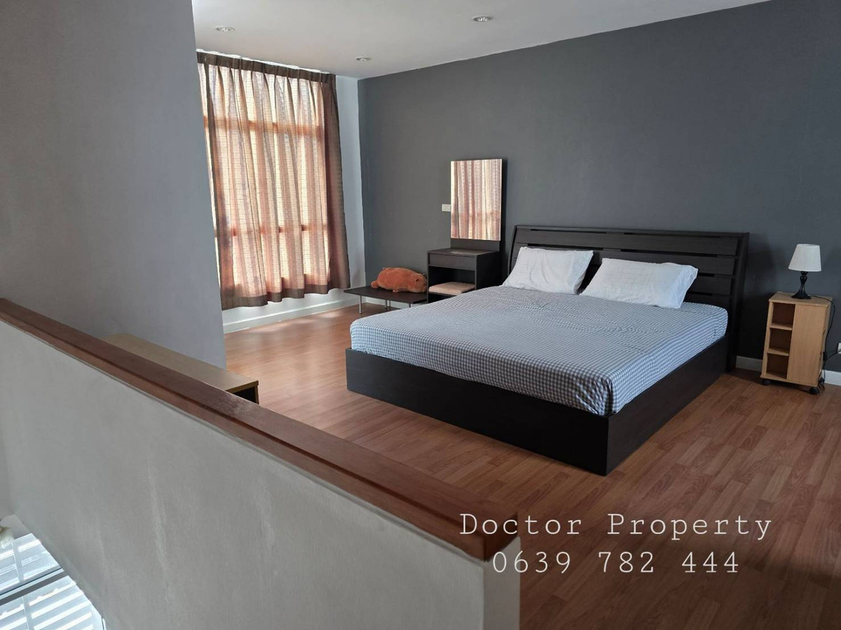 For RentTownhomeLadkrabang, Suwannaphum Airport : 🚗 Minutes to CBD & Airport – Prime Location Townhome 3 Storey Town Home for RENT in The Metro Rama9 – a 18.8 Sq.w. 3 bed 3 bath Fully Furnished & Move-in Ready.