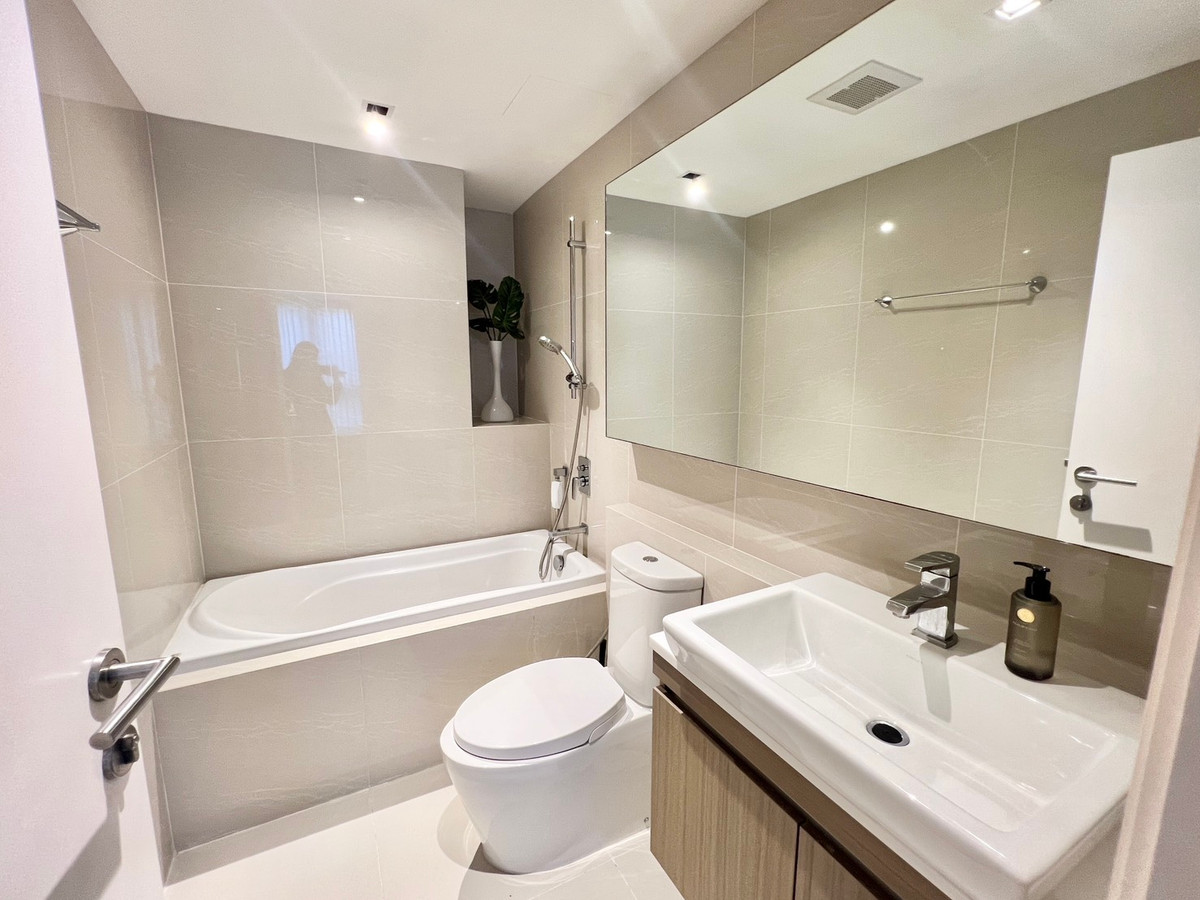 For RentCondoSukhumvit, Asoke, Thonglor : For Rent 🔥 Vtara Sukhumvit 36 ​​🔥 Fully Furnished and Equipped with Appliances. Near BTS Thonglor.