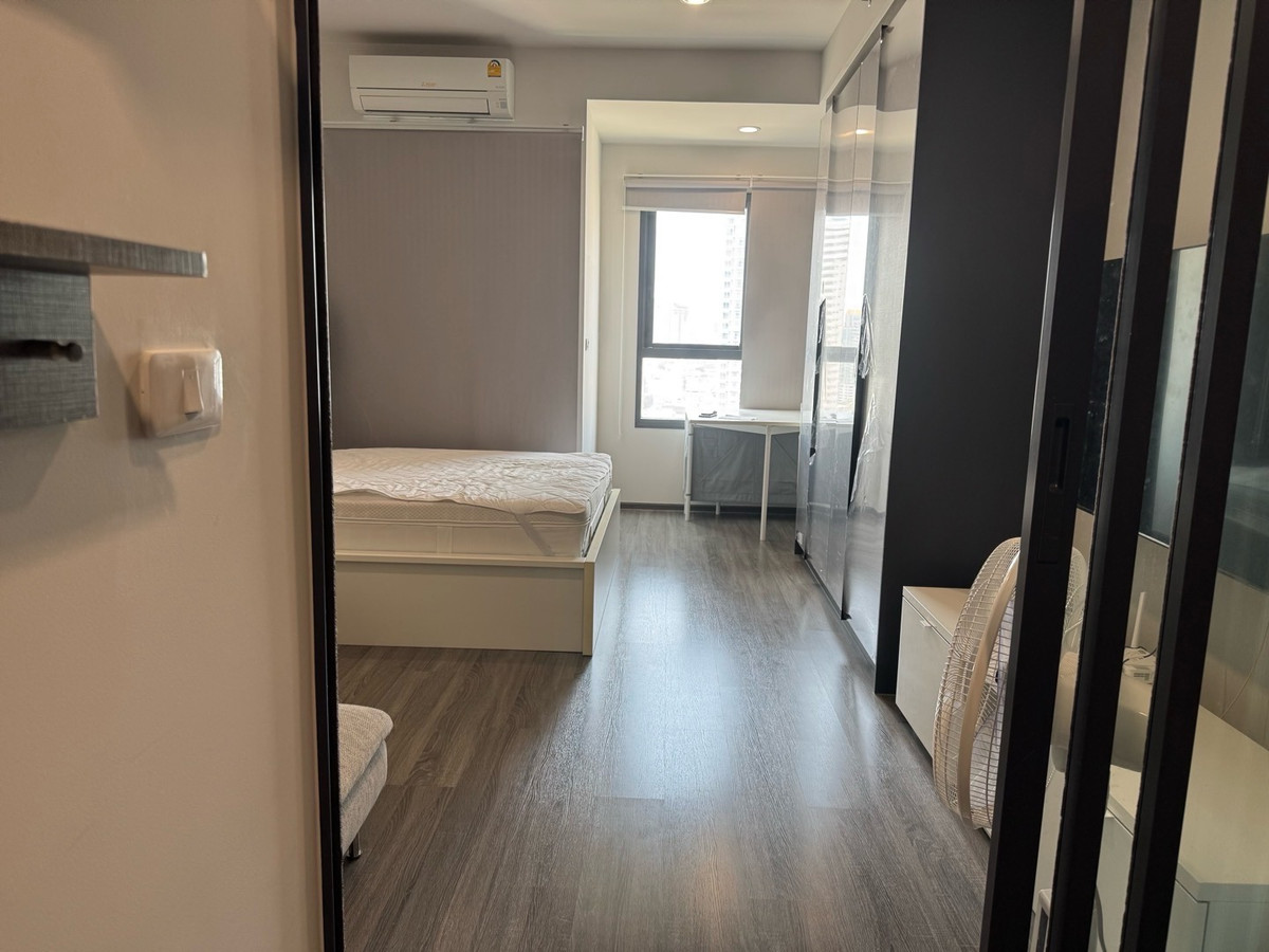 ให้เช่าคอนโดสยาม จุฬา สามย่าน : คอนโดปล่อยเช่า ทำเลใจกลางเมือง ✨
IDEO CHULA SAMYAN ห้องสวย พร้อมอยู่!
🛏 สตูดิโอ 29 ตร.ม. 23,000 บาท/เดือน
☎️Phat 064-642-8664
☎️Nui 094-624-2014