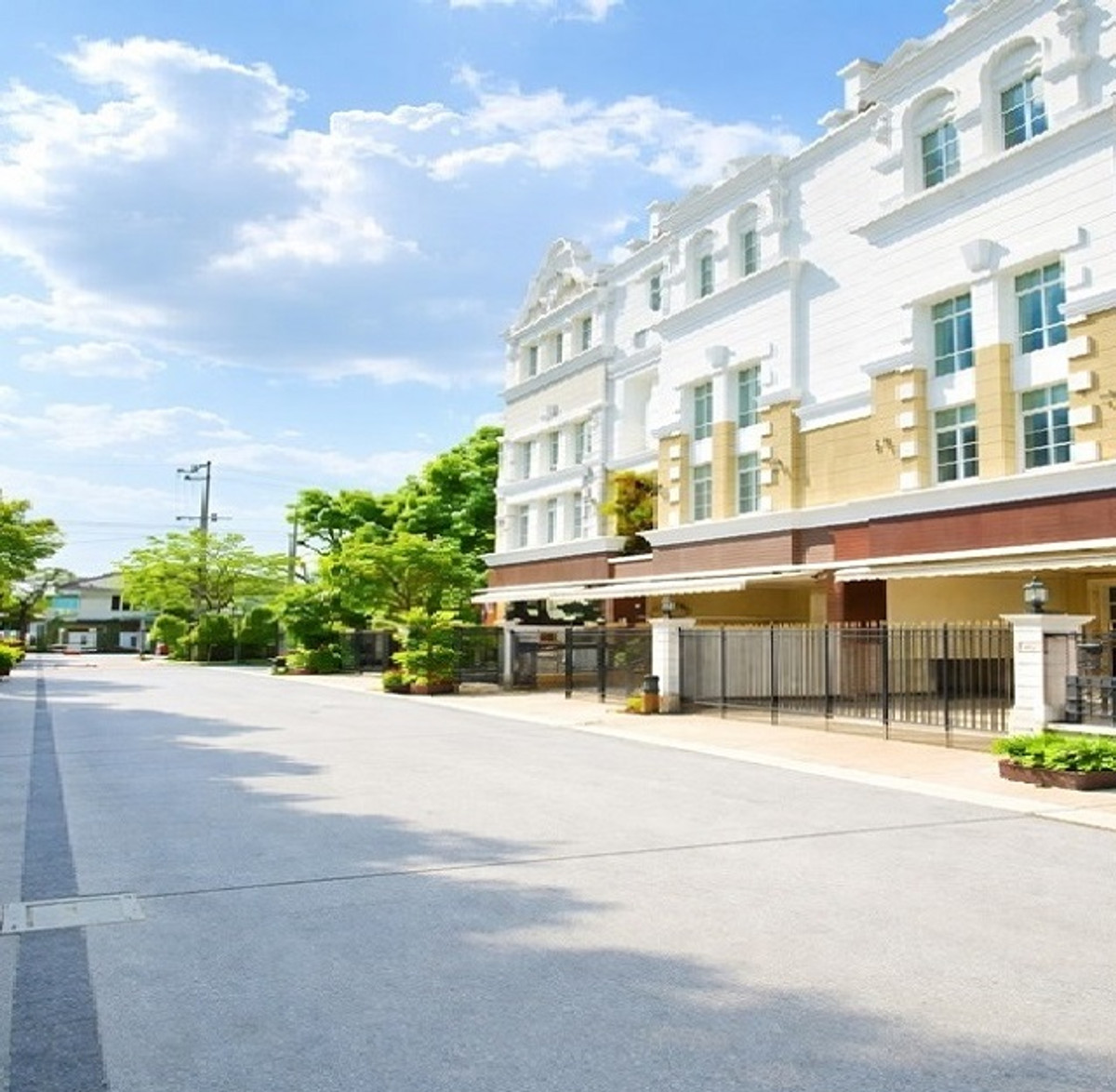 ให้เช่าทาวน์โฮมอ่อนนุช อุดมสุข : ทาวน์โฮมหรู 4 ชั้นฟังก์ชันครบ 3 นอน 4 น้ำ อ่อนนุช ใกล้BTSปุณณวิถี 1.47กม. โลตัส วชิรธรรม7 800ม. 20 ตร.ว. 240 ตร.ม. ตลาดอุดมสุข 1.6 กม