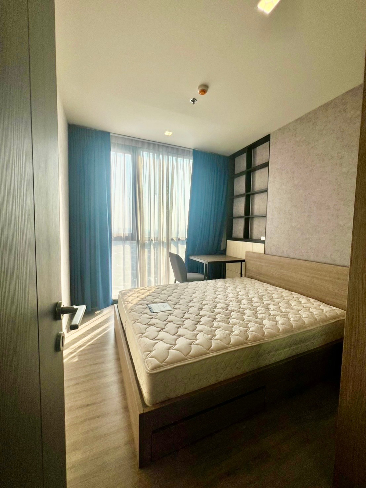 ให้เช่าคอนโดบางซื่อ วงศ์สว่าง เตาปูน : 🏙️ ให้เช่าคอนโด The Line วงศ์สว่าง ชั้นสูง วิวสวยมาก! 🔥 ห้องสวย แต่งครบ พร้อมอยู่ วิวสะพานพระราม 7