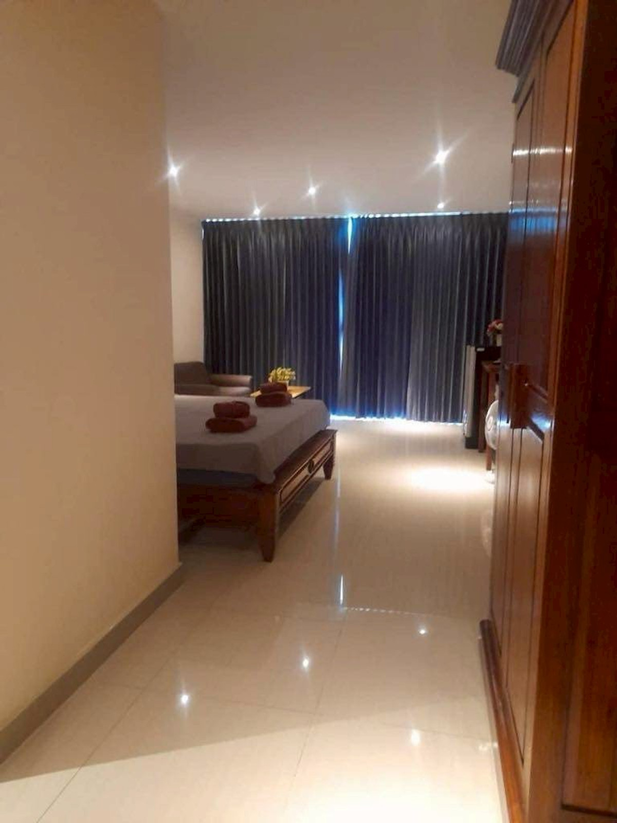 กิจการโรงแรม & กิจการอพาร์ตเมนต์พัทยา บางแสน ชลบุรี สัตหีบ : โรงแรมให้เช่าและขาย พัทยา ชลบุรี