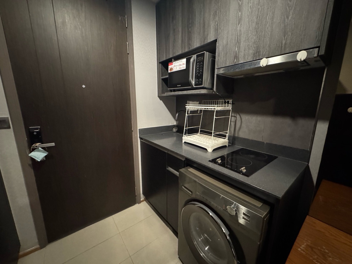 ขายคอนโดสยาม จุฬา สามย่าน : Hot Deal🔥 ราคาพิเศษ Ashton Chula Silom ราคา 6.99 ล้านบาท ชั้น 25+ พร้อมเฟอร์ *ไม่ติดผู้เช่า พร้อมอยู่ สอบถามเพิ่มเติม ติดต่อ 0869017364