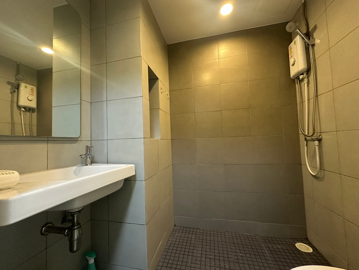 For RentCondoOnnut, Udomsuk : For Rent Elio Sukhumvit64 Free shuttle bus to BTS Phunnawithi & BTS Udomsuk 700m. near True Digital, 66tower, M tower**TEL/LINE: 0863649888