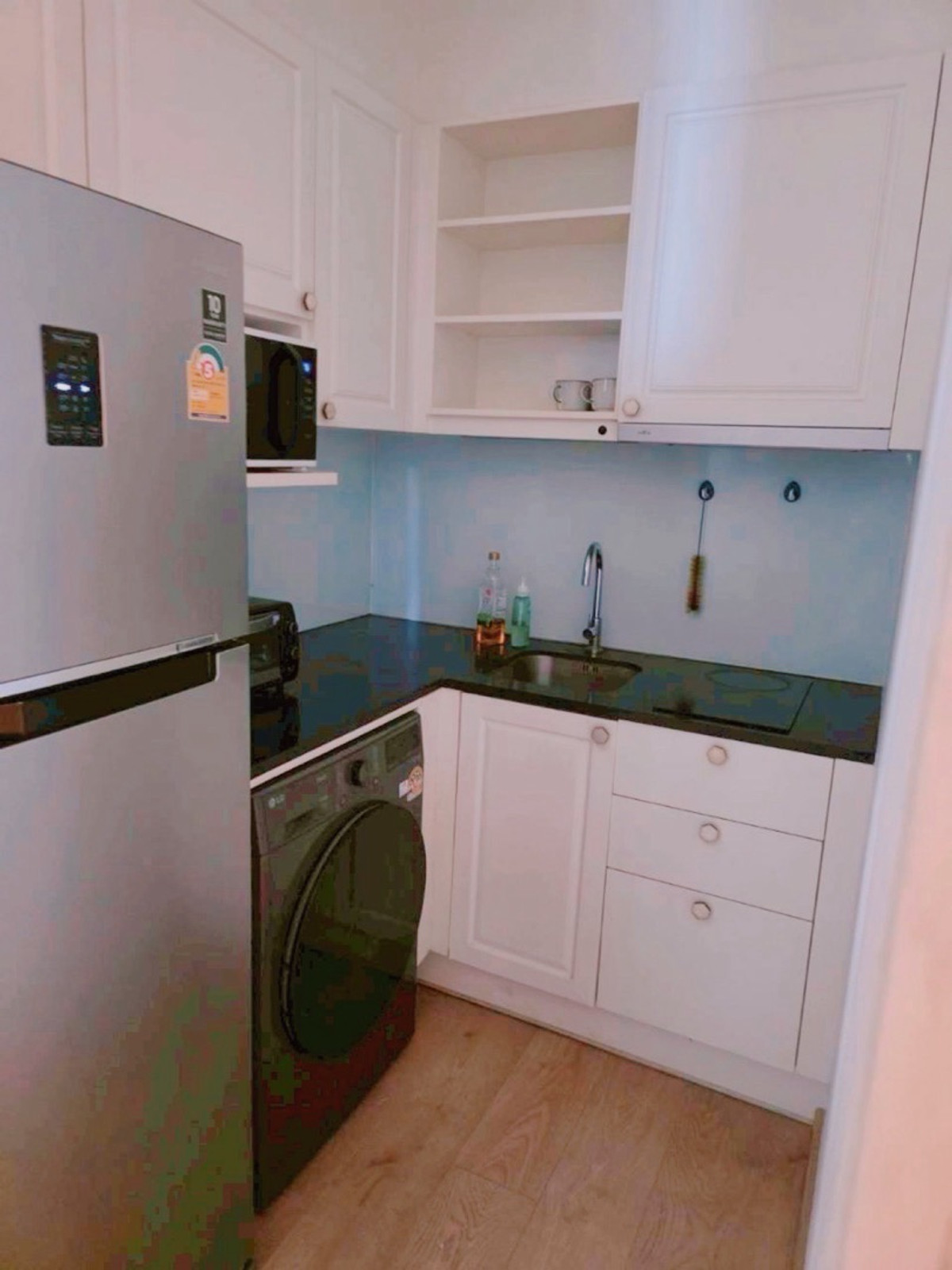 คอนโดสุขุมวิท อโศก ทองหล่อ : ขายหรือให้เช่าคอนโด Noble Recole สุขุมวิท 19 ใกล้ BTS อโศก และ MRT สุขุมวิท ห้อง 2 ห้องนอน ทำเลศูนย์กลางเมือง