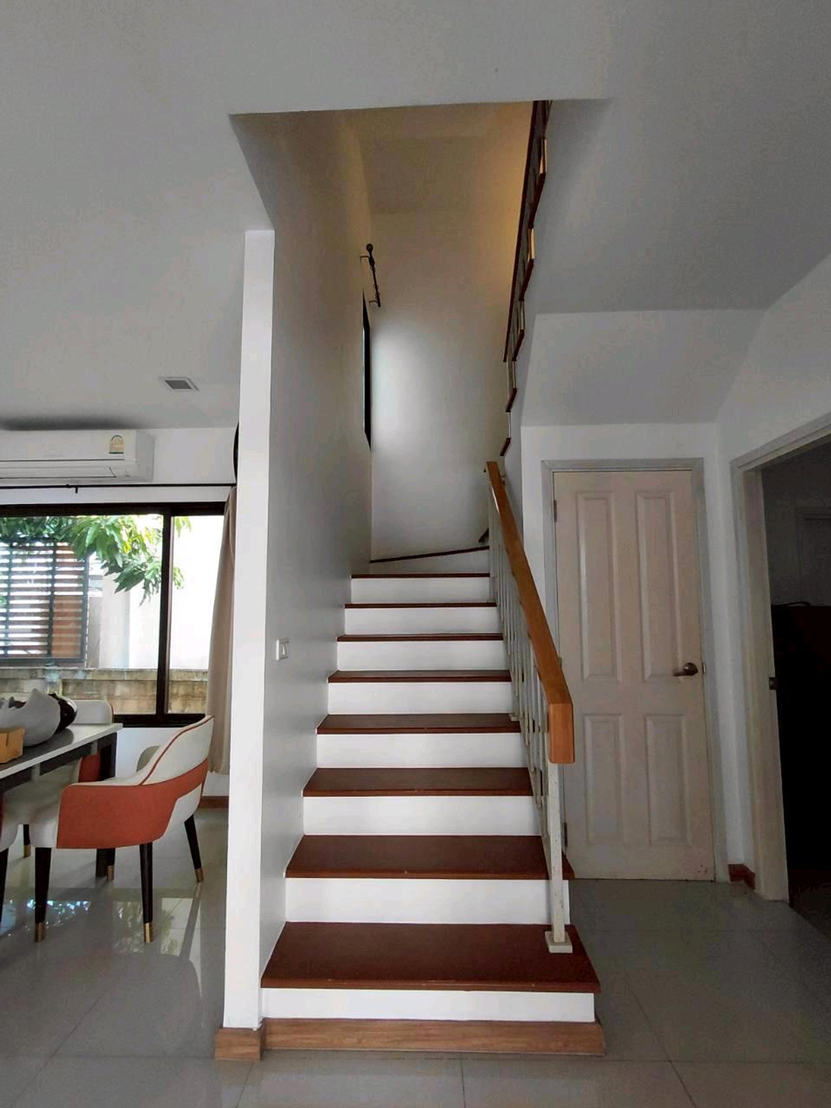 ให้เช่าบ้านนวมินทร์ รามอินทรา : 🏡 ให้เช่า โกลเด้นท์ เพรสทีช สุขาภิบาล5 พร้อมเข้าอยู่