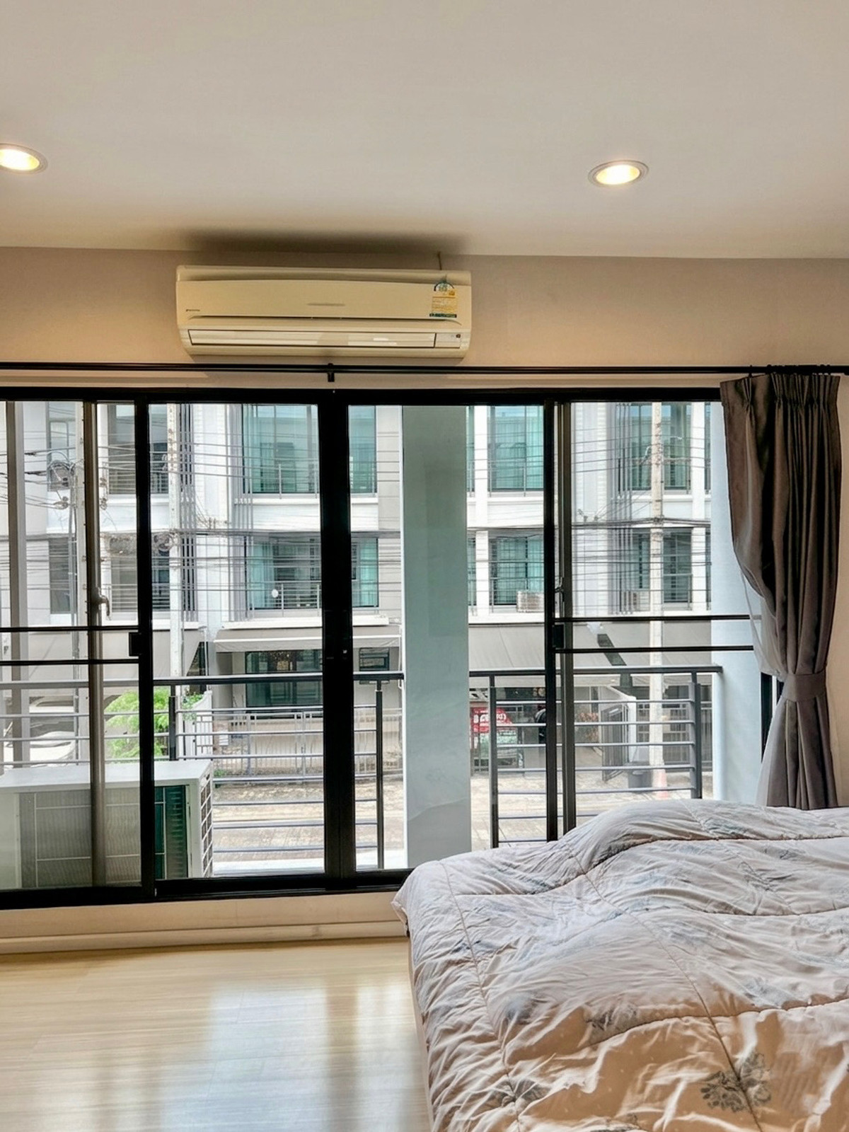 For SaleTownhomeChaengwatana, Muangthong : Baan Klang Muang Ngamwongwan / 3 Bedrooms (FOR SALE) BNS045