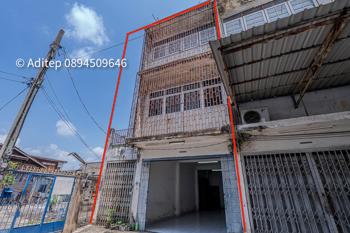 For SaleShop HousePinklao, Charansanitwong : Commercial building for sale on Thonburi side, 3 and a half floors, 22.2 sq m., walk to MRT Charan 13, only 150 meters | Soi Commerce Thonburi 4