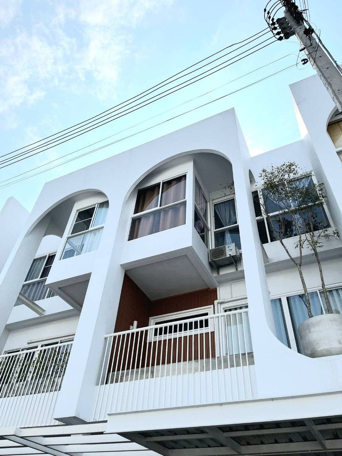 ขายทาวน์โฮมเชียงใหม่ : ! ขาย ! MONOTOWN 3 ทาวน์โฮม ใกล้เซ็นทรัลเฟสติวัล ใกล้โรงเรียนนานาชาติ เชียงใหม่