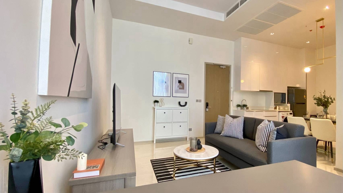 ให้เช่าคอนโดสีลม ศาลาแดง บางรัก : For Rent Ashton Silom 2 Bedroom price 70,000 baht contact 0869017364 