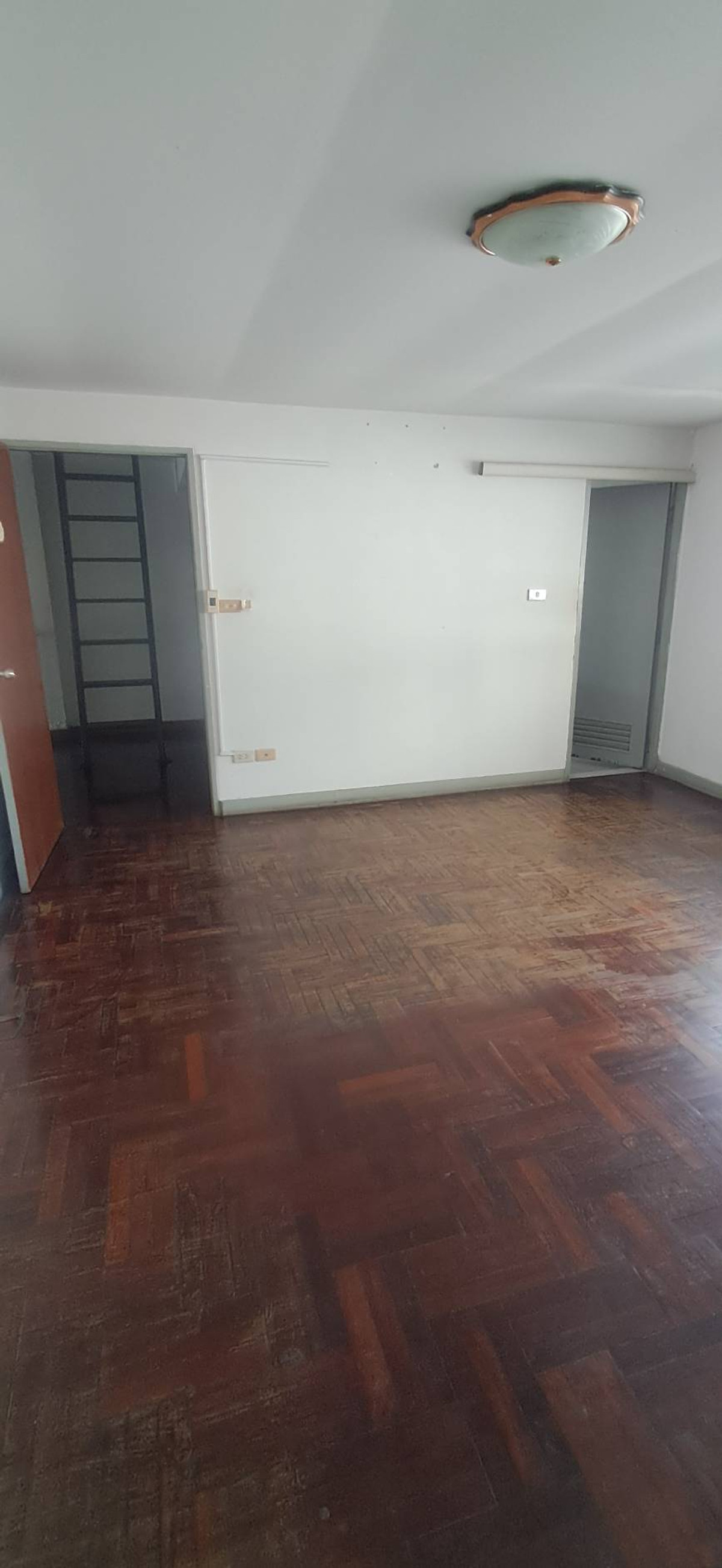 For RentTownhomeRama3 (Riverside),Satupadit : 3 Storey Townhouse in Rama 3 Wide Front with 4 Beds 4 Baths