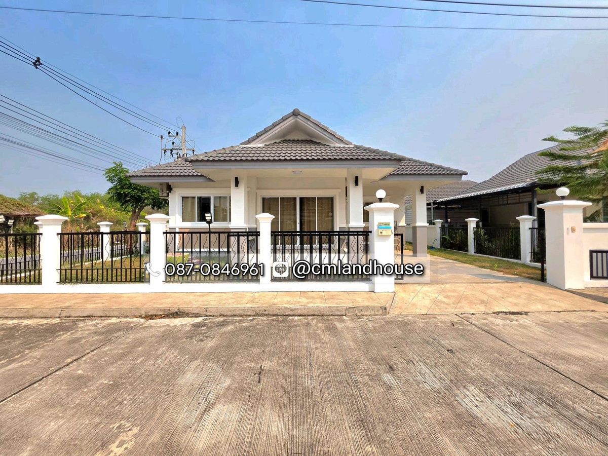 For SaleHouseChiang Mai : Beautiful house, brand new, fully furnished, close to the city 6 km., near Louis intersection 2 km., middle ring road into the alley next to the PT gas station 1 km. The owner bought it and has never come to stay.