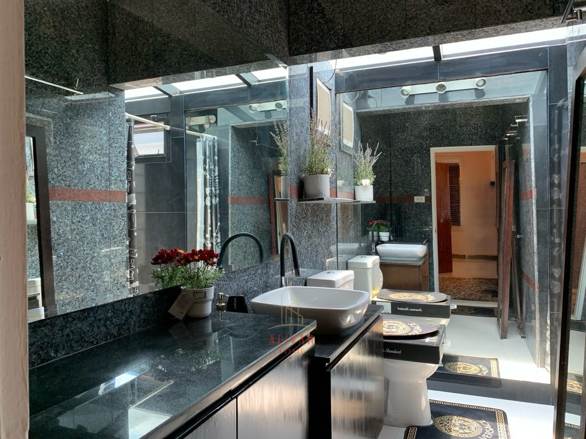 ให้เช่าบ้านพัฒนาการ ศรีนครินทร์ : RH034226 Detached house 3-beds for rent at Krung Thep Kritha area close to Airport Link Ban Thap Chang