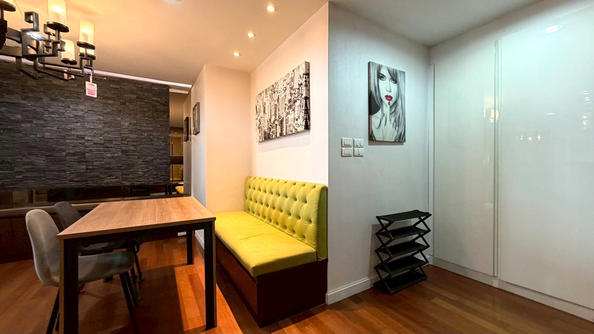 For RentCondoRama9, Petchburi, RCA : ✨ Big room, Rare Item! 3 bedrooms in the heart of Rama 9 | Live seriously, live life to the fullest ✨